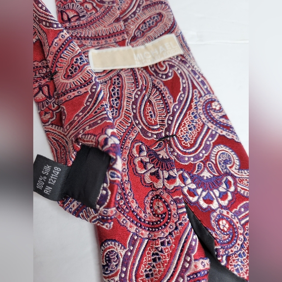 Michael Kors Necktie Red w All Over Paisley Pattern, 100% Silk Tie - Picture 6 of 8